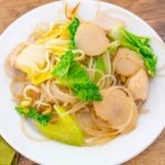 Glass noodles with chicken and vegetables