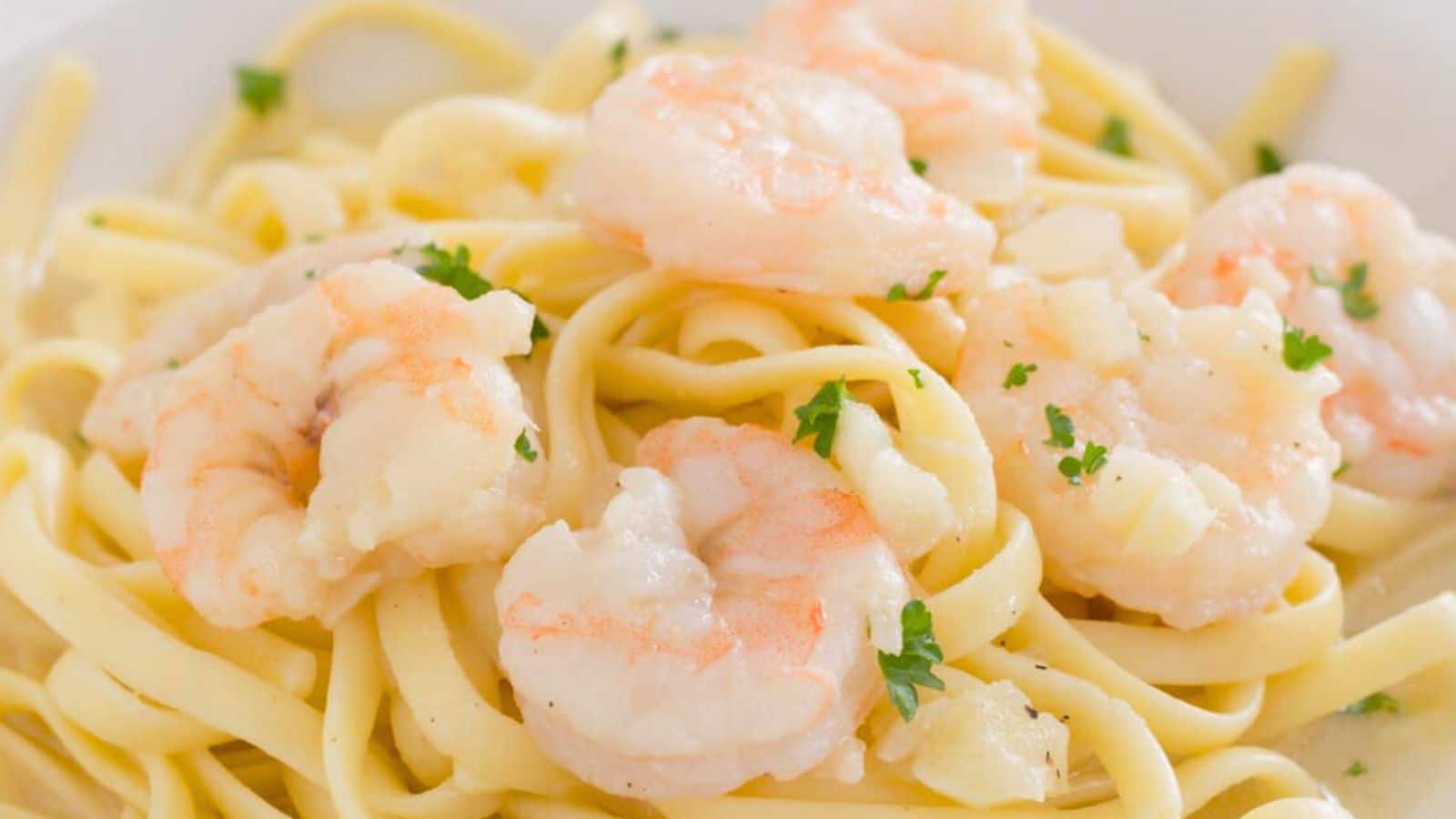 Garlic shrimp on pasta 